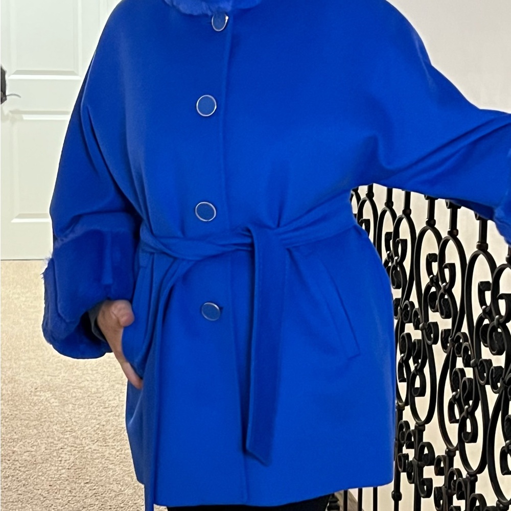real fur trimmed coat, fit 5.5 ft woman S/M